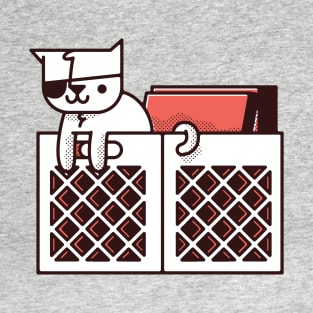Pirate cats and records crates T-Shirt